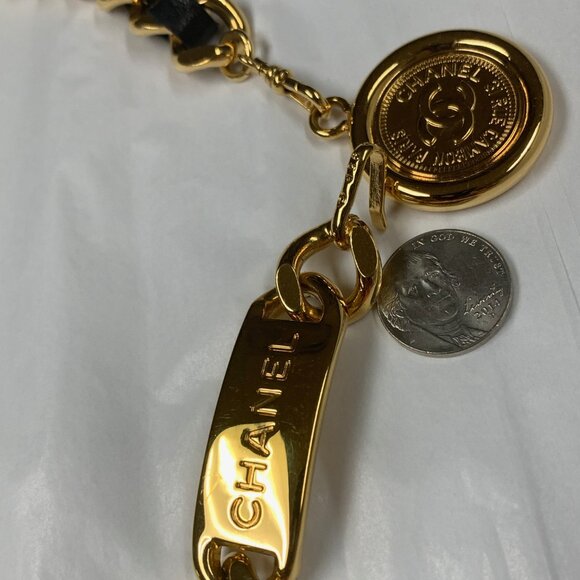 Vintage Chain Belt CHANEL Gold Plated Black Leather CC Logos Coin main image 6